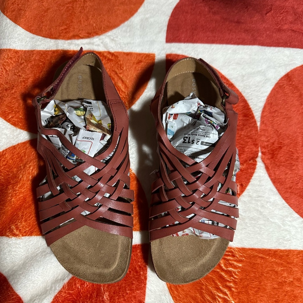Easy Spirit Women's Woven Red Sandals